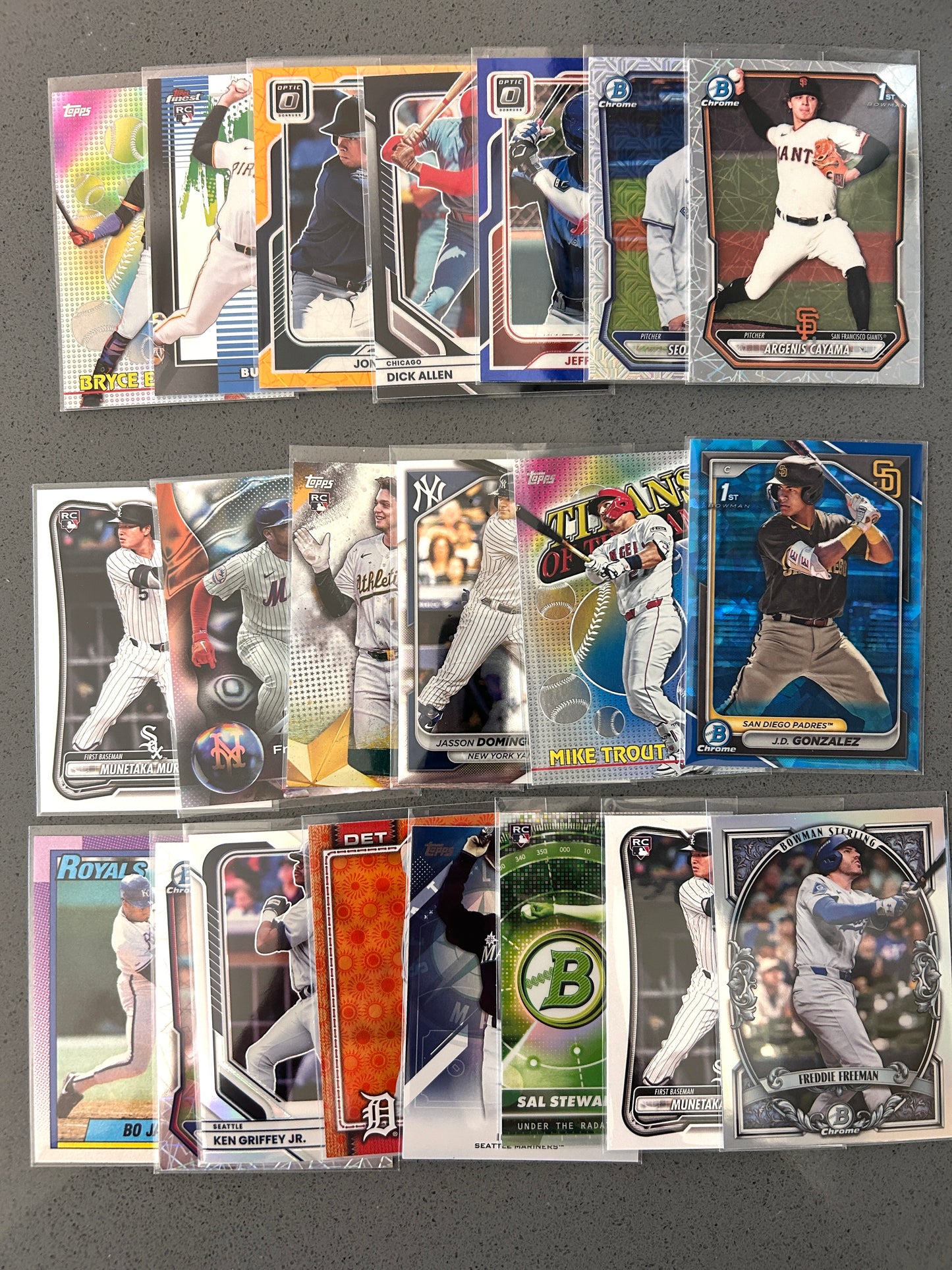 180-Card Liquid Multisport Lot (29 Autos)