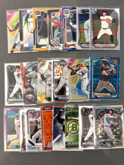 180-Card Liquid Multisport Lot (29 Autos)