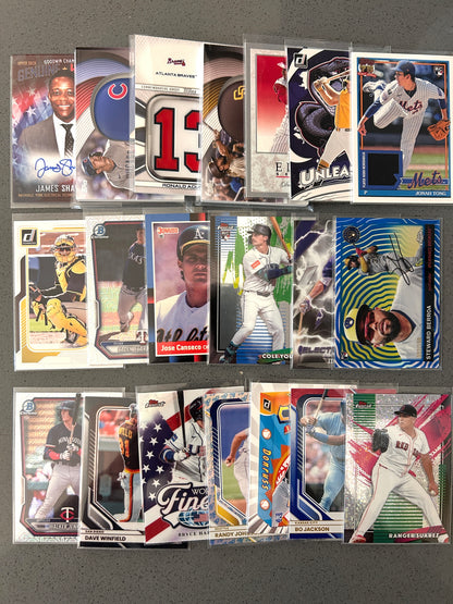 180-Card Liquid Multisport Lot (29 Autos)