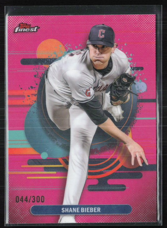 Shane Bieber Magenta /300